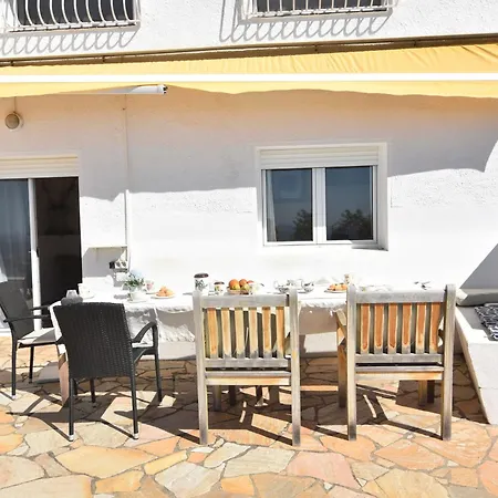 Rnet Casa Mas Fumats Schnell Holiday home *