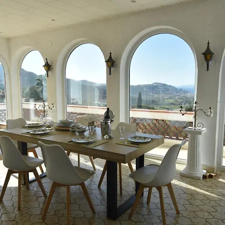 Rnet Casa Mas Fumats Schnell Сasa de vacaciones *